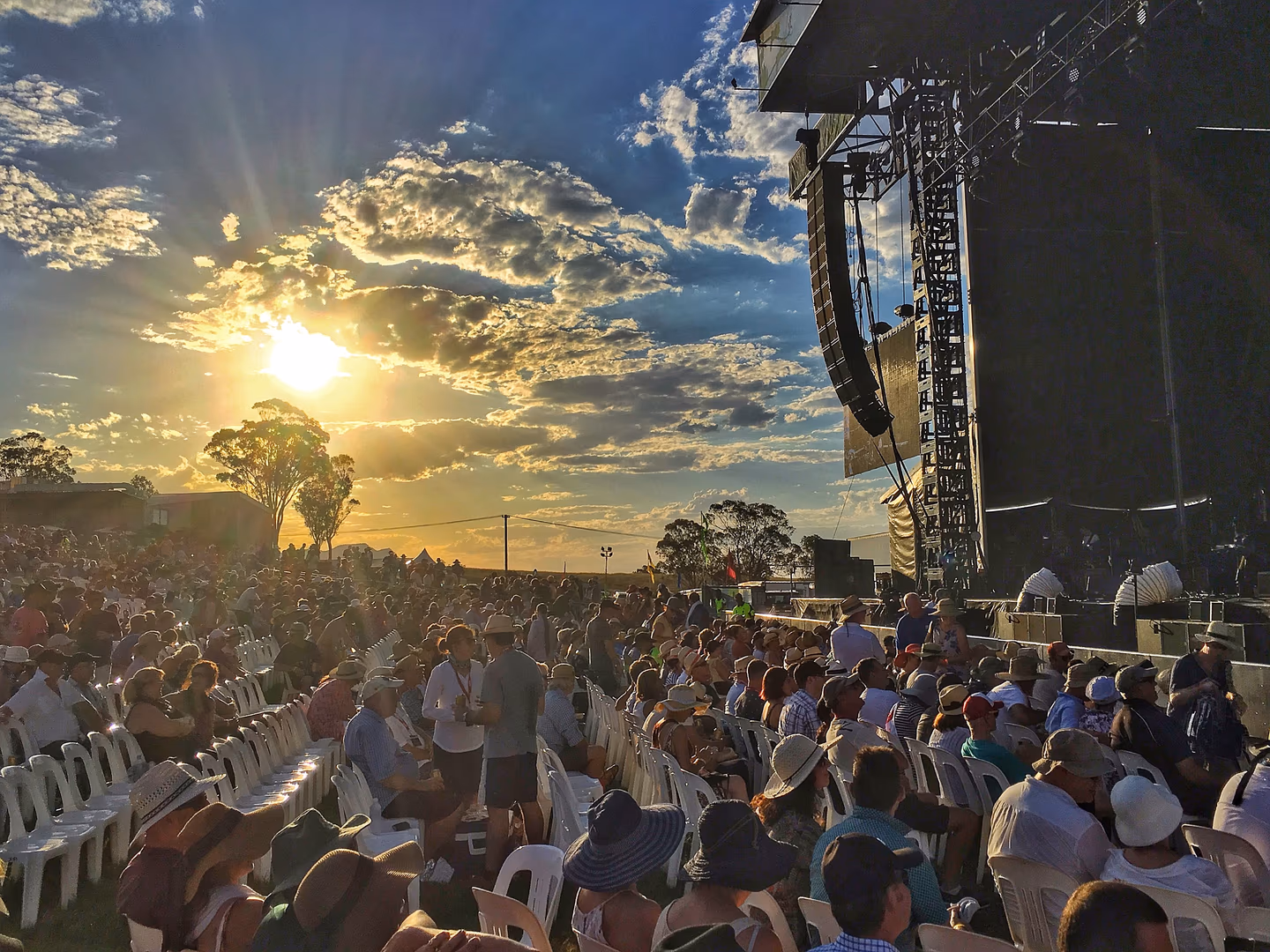 Festivals, from a one-day park stage to a three-day camp on EventLinqs